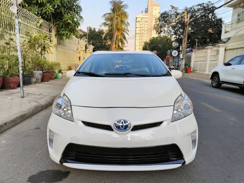 Prius 013 Option 3 13មុឺនម៉ាយហ្សុីន ពិន្ទុអូតូឆេកកប់73