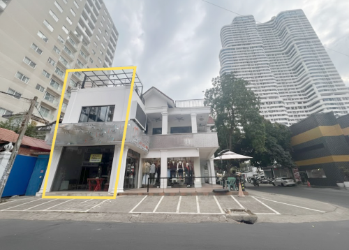 Restaurant​ For​ Rent