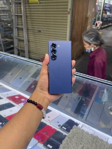 Samsung ZFold6 256G Ram12G Sim2 Global ម៉ាសុីនសានុំស្រុីន ស្ទើរតួរតិចៗ តំលៃ625$