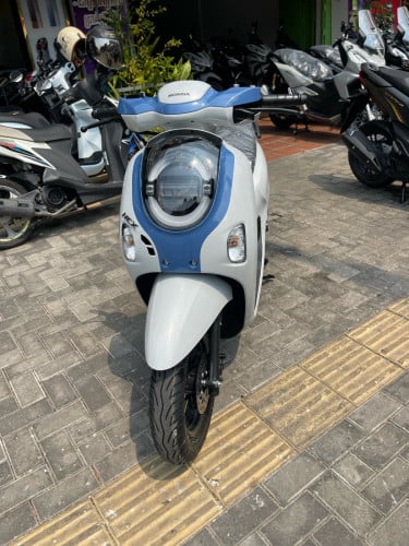 Scoopy 026. ក្រុមហ៊ុន