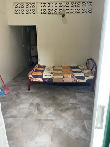Studio Apartment with Courtyard