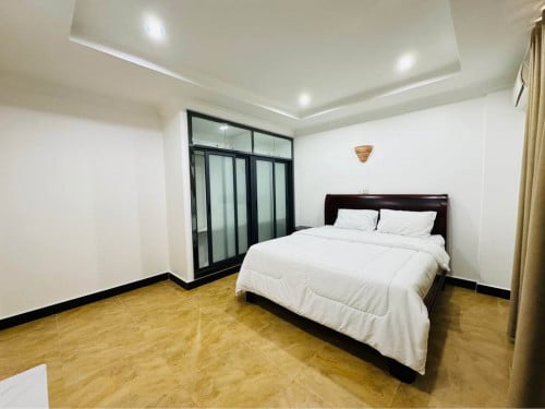 Top Floor with a Huge Private Terrace