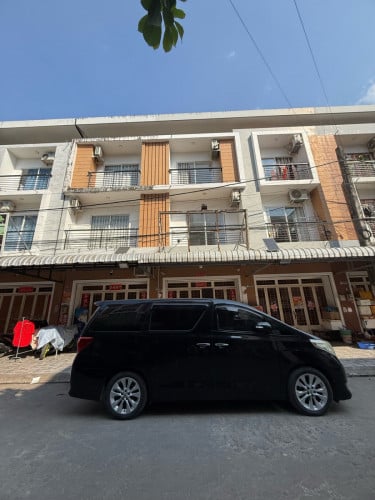 Townhouse for rent near Red lartren