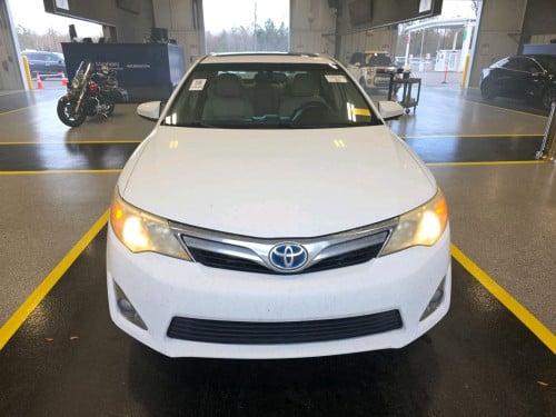 Toyota Camry Hybrid XLE 2012 Full Option