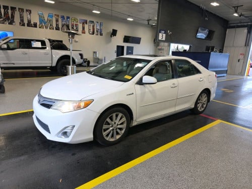 Toyota Camry Hybrid XLE 2012 Full Option