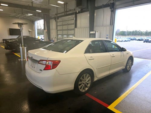 Toyota Camry Hybrid XLE 2012 Full Option