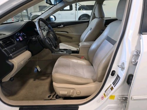 Toyota Camry Hybrid XLE 2012 Full Option