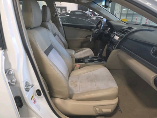 Toyota Camry Hybrid XLE 2012 Full Option