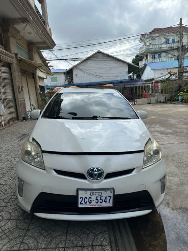 Toyota Prius 2013 Option2