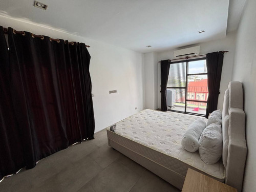 Unit condo Urgent sale