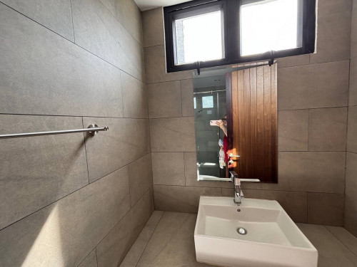 Unit condo Urgent sale