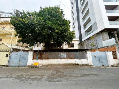 Urgent House for Sale in BKK2, Phnom Penh