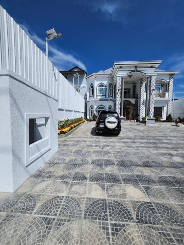 Villa for rent large yard