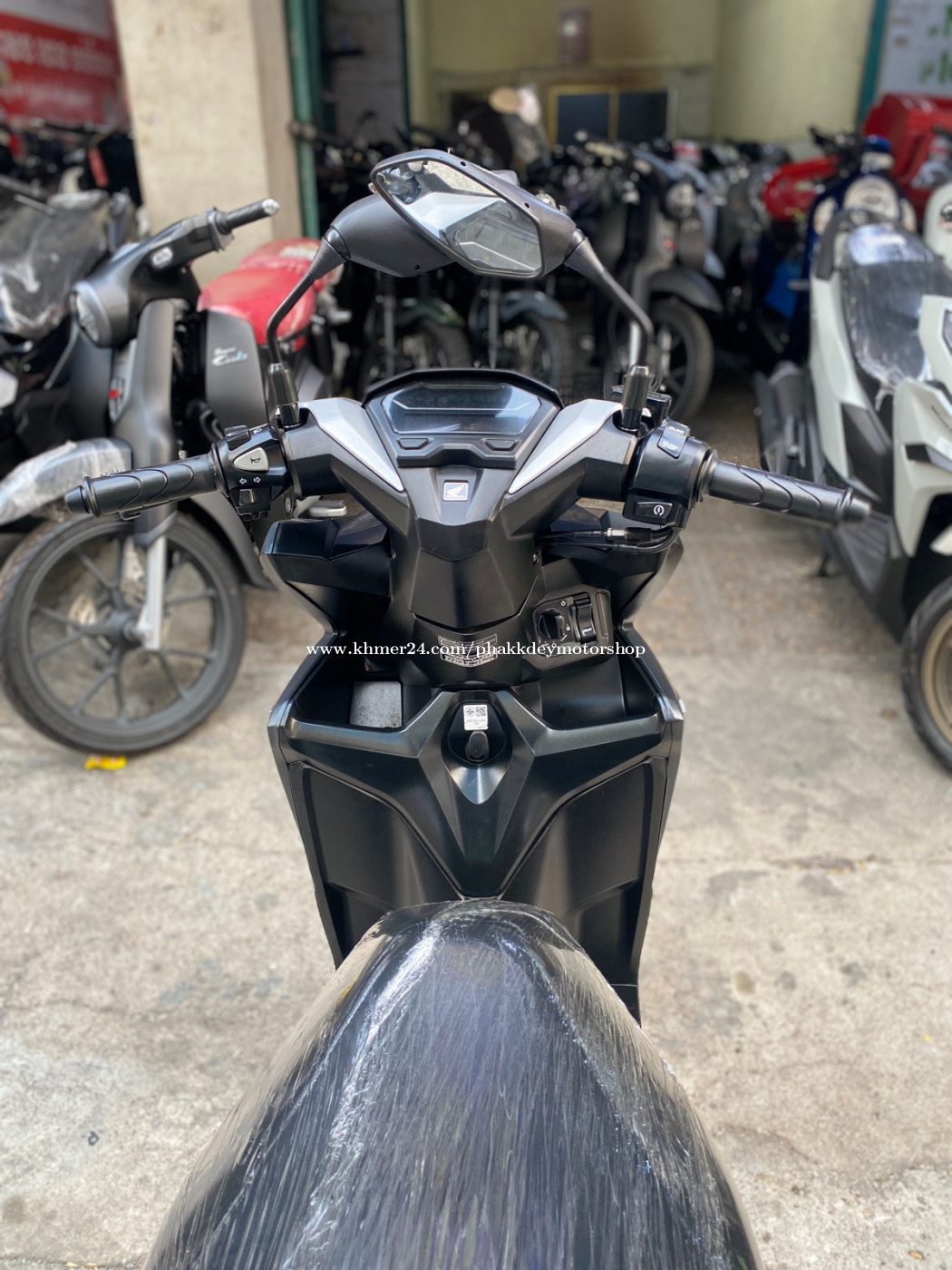 Click 150 Matte Honda click 150 ក្រដាស់ពន្ធ price $2580 in Boeng Prolit, Prampir ...