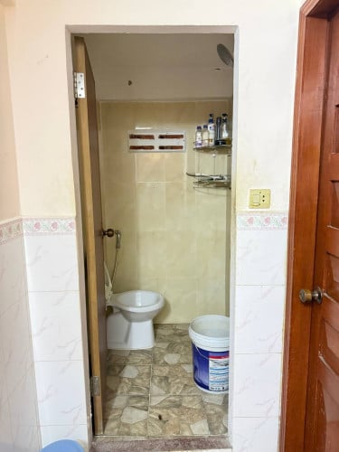 ផ្ទះល្វែងលក់
