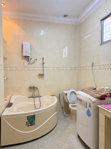 ផ្ទះល្វែងលក់