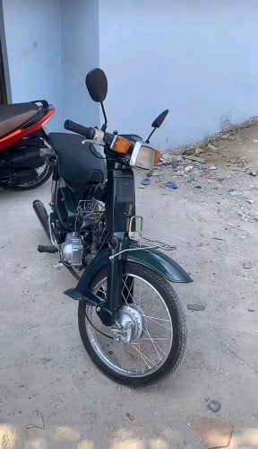 ម៉ូតូថ្មីស្អាតម៉ាស៊ីនខ្លាំង