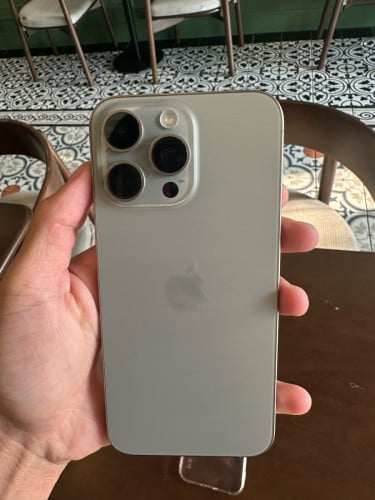 លក់​ ទូរសព្ទ​ : iphone 15 pro max កូដ​ : ZP/A