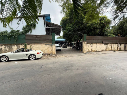 ដីកែងលក់នៅទួលគោក