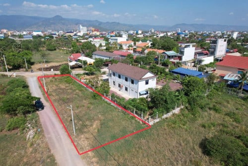 ដីលក់សង្កាត់ក្រាំងអំពិល ក្រុងកំពត ដីលក់នៅខាងក្រោយក្រោយមន្ទីសាធារណការ ខេត្តកំពត