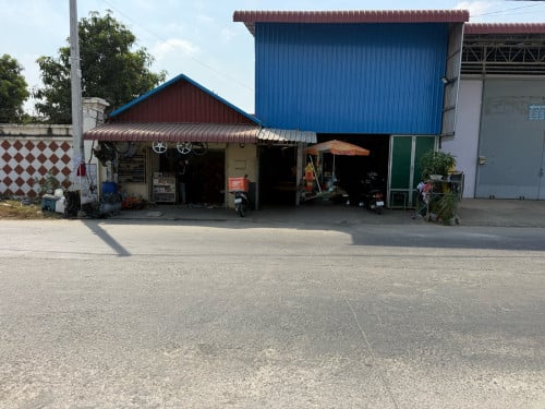 ដីអាជីវកម្មលក់នៅជិតបុរីពិភពថ្មីឈូកវ៉ា2