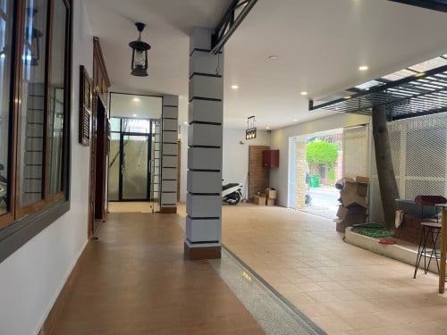 ផ្ទះវីឡាសម្រាប់ជួល 5បន្ទប់គេង នៅសង្កាត់ទួលទំពូង