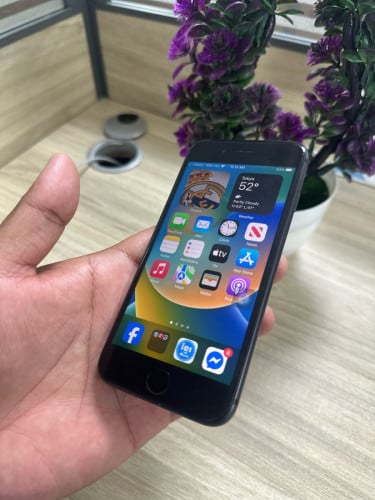 លក់ iphone 8 64g