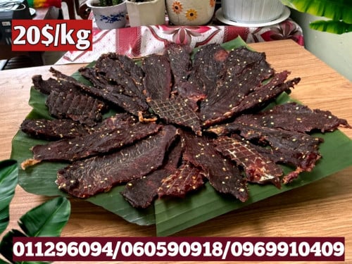 សាច់គោរងៀតស្រស់ៗ (គោក្តាម) ដែលជ្រើសរើសចេញពីកសិដ្ឋានកសិករខ្នាតតូចl