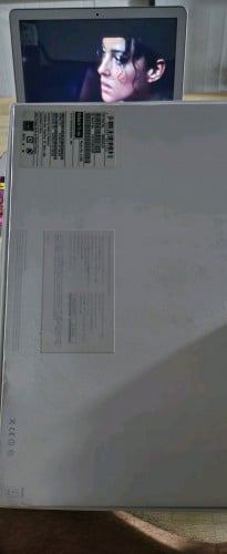 ខ្ញុំចង់លក់ Macbook Air 2015 with Box