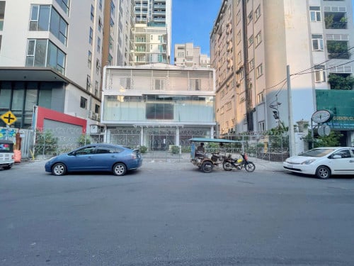 ហាងសម្រាប់ជួល នៅបឹងកេងកង | Shop for rent at Boeng Keng Kang