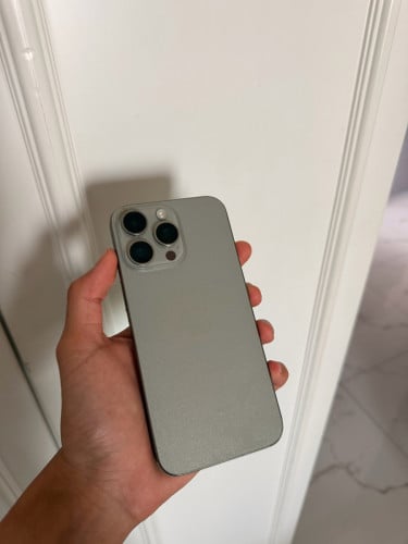 15 pro max 256GB Z/A batter 90%