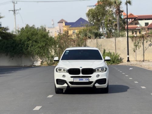 2015 BMW X6 M package