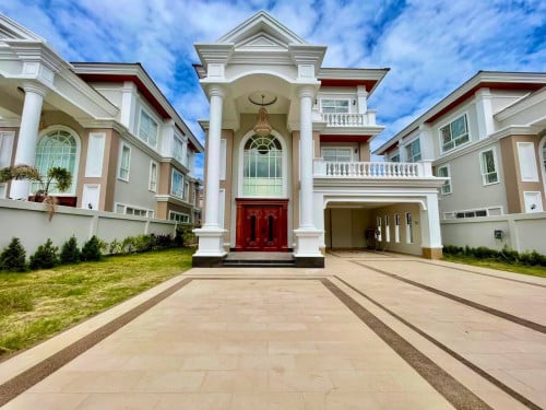 5 បន្ទប់គេងផ្ទះវីឡាជួល 7000$