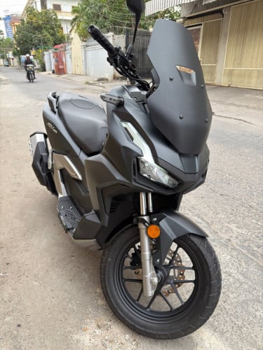 ADV160cc 023 ជប៉ុនទិញថ្មីកេះ ប្រើបាន១ពាក់គីឡូជាង ស្កុត១ជុំ
