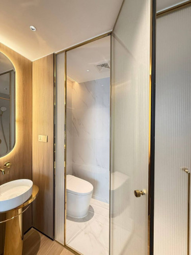 Brand New 1BR Condo For Rent