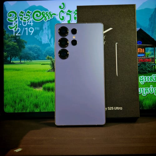 Galaxy S25 Ultra ក្រុមហ៊ុន(ស្អាត 99.99%)(វ៉ៃដូរបាន)មានធានាច្បាស់លាស់ត្រឹមត្រូវ