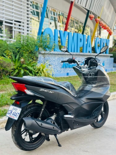 Honda PCX 016 សោស្មាតឃី កម្លាំង150cc ម៉ាស៊ីនតាន់ហាប់នែនស្ងាត់ជិះស្រួលស្ទុះខ្លាំងមិនលាន់មិនហុយមានពន្ធ