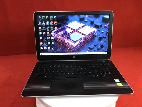 HP Pavilion / i7-7th Gen VGA 2GB( 8GB—256GB ) Long Battery Life