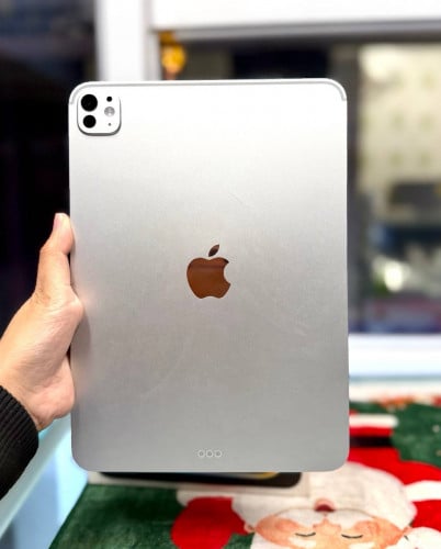 iPad Pro M5 ទំហំផ្ទុក (256G) Use WiFi Only 11 inch with Box