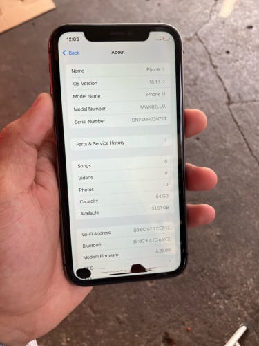 IPhone 11 64GB ស្គេន ស្ទើរសំបក សំណុំ