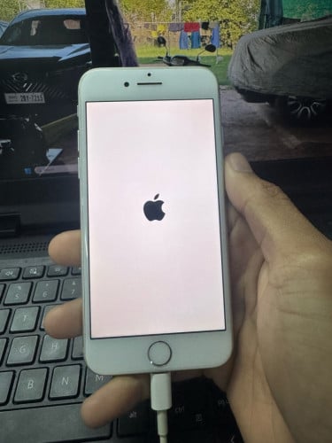 Iphone 7 32g សុំណុំមានស្កេន ថ្មនៅ84%