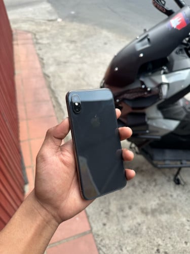 IPhone X LL/A GX ដូរថ្ម អេក្រង់ ZY 64GB តួស្អាត 99% កាប្រេីប្រាស់ល្អ 65$