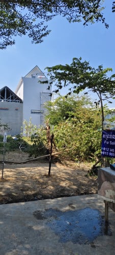 Land at Kour Srov