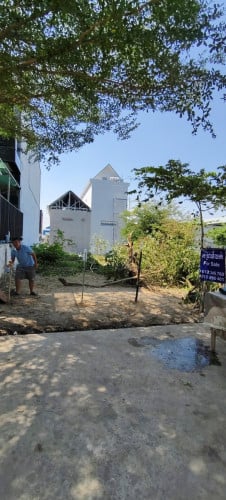 Land at Kour Srov