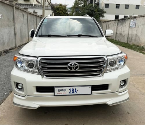 Land Cruiser 2009 ឡេីង 2015 Fulloption