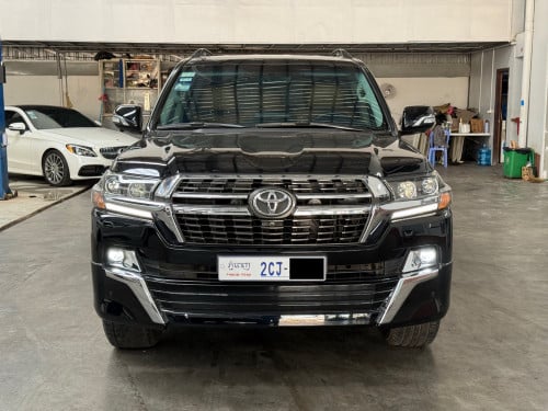 Land Cruiser Grand touring 2021