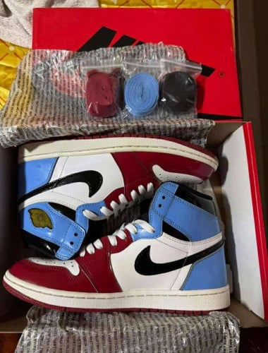 Nike Air Jordan 1 Retro High OG "Fearless UNC Chicago