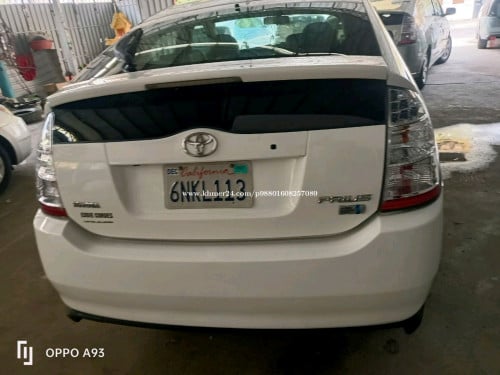 Prius08hfullឡានក្រដាស់ពន្នខ្ចៅខ្ចង់ថ្មីអត់បុកអត់ប៉ះអត់ច្រេះ