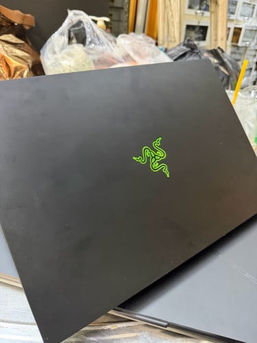 Razer Blade 16