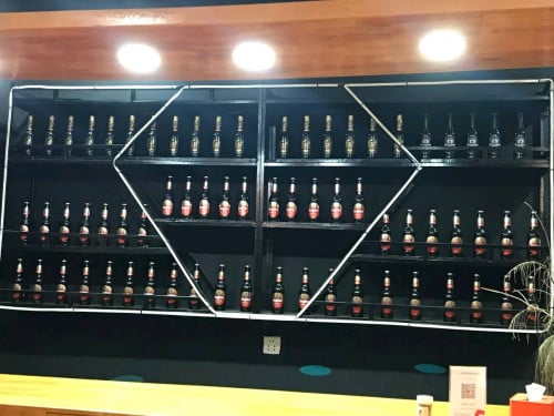 Table for shop to sell beers